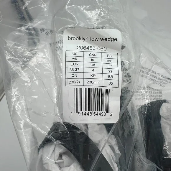 Crocs Women's Brooklyn Low Wedge Strappy Platform Sandals, Size 6, Black - Picture 13 of 14